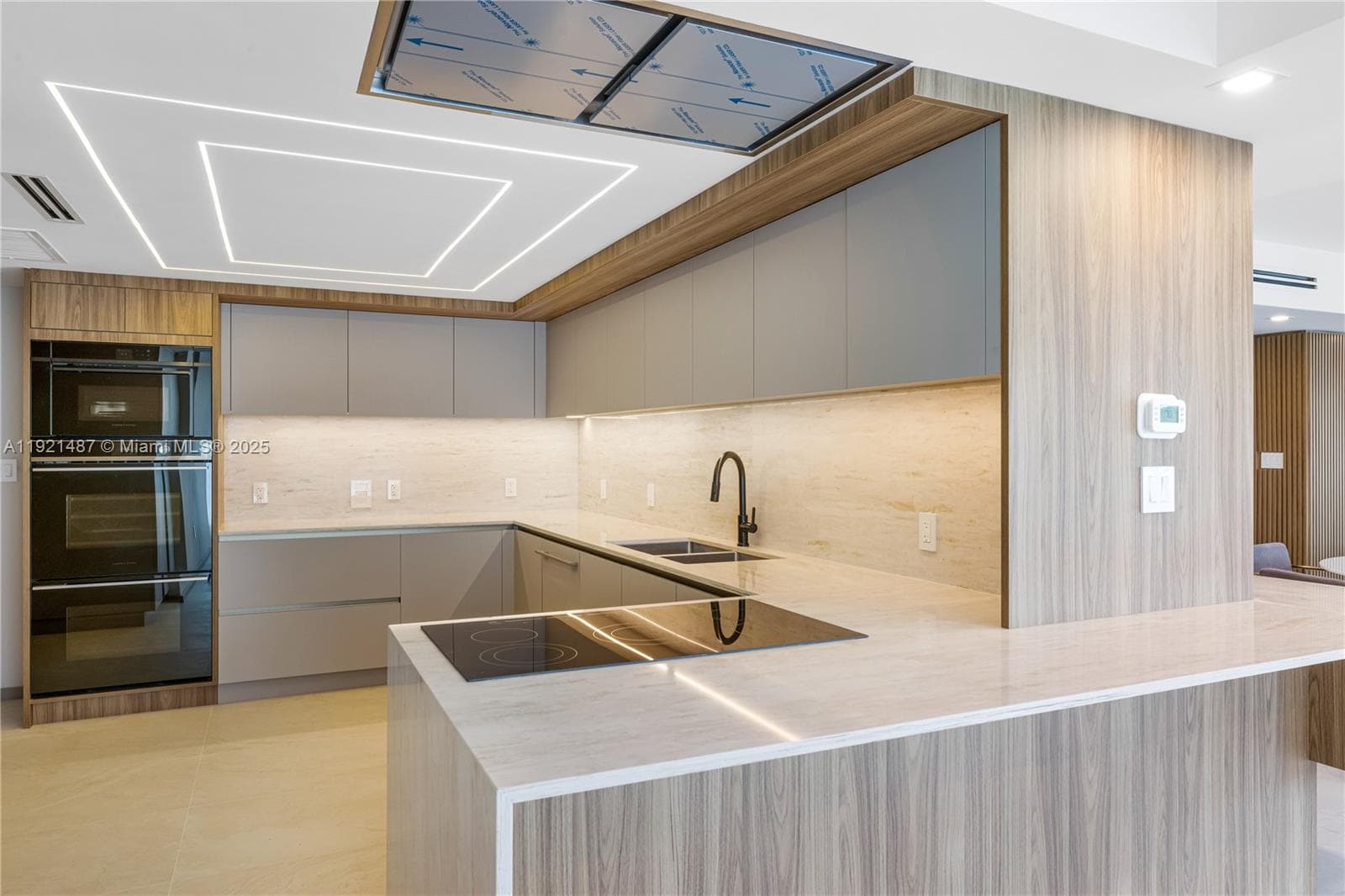 10155 Collins Ave # 202, Bal Harbour FL 33154 — 29
