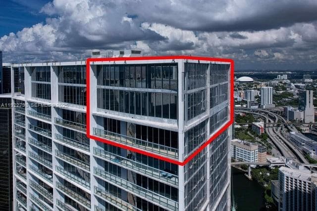 465 Brickell Ave # 5701, Miami FL 33131 — 43