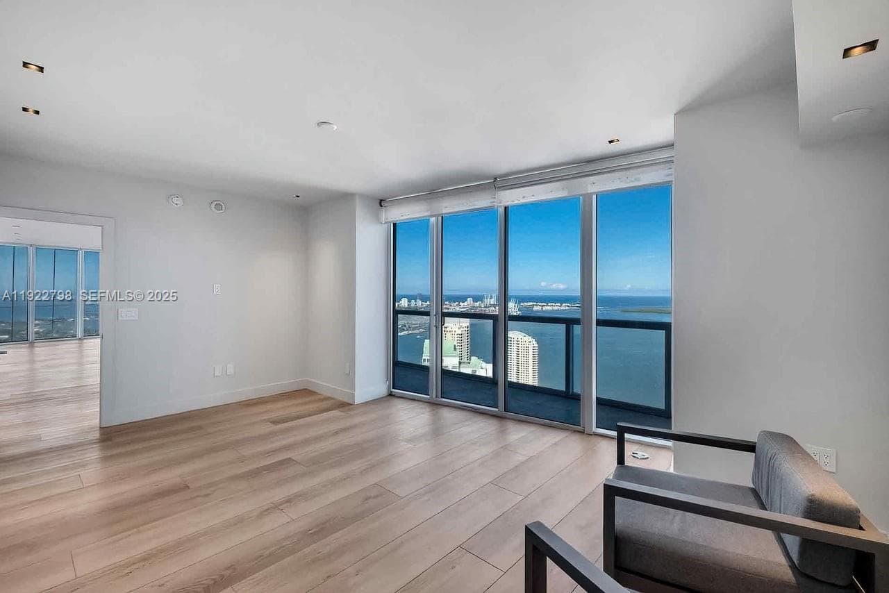 465 Brickell Ave # 5701, Miami FL 33131 — 26