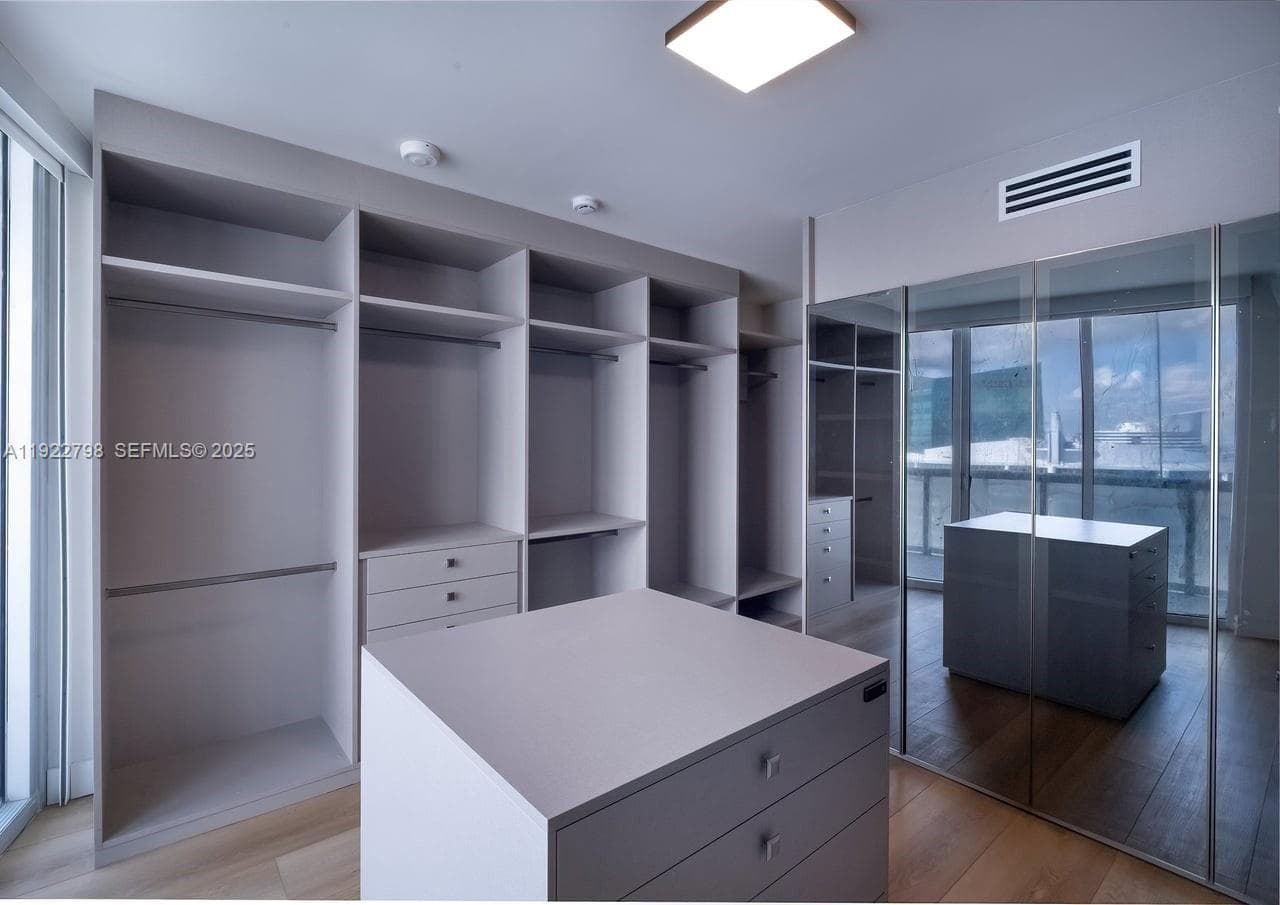 465 Brickell Ave # 5701, Miami FL 33131 — 22