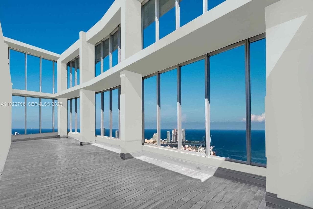465 Brickell Ave # 5701, Miami FL 33131 — 1