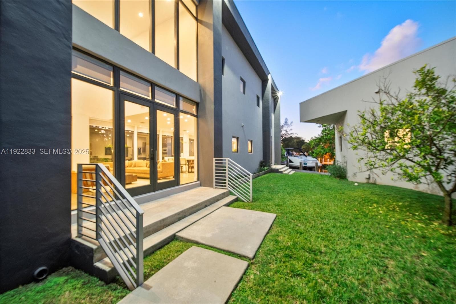 1009 NE 104th St, Miami Shores FL 33138 — 12