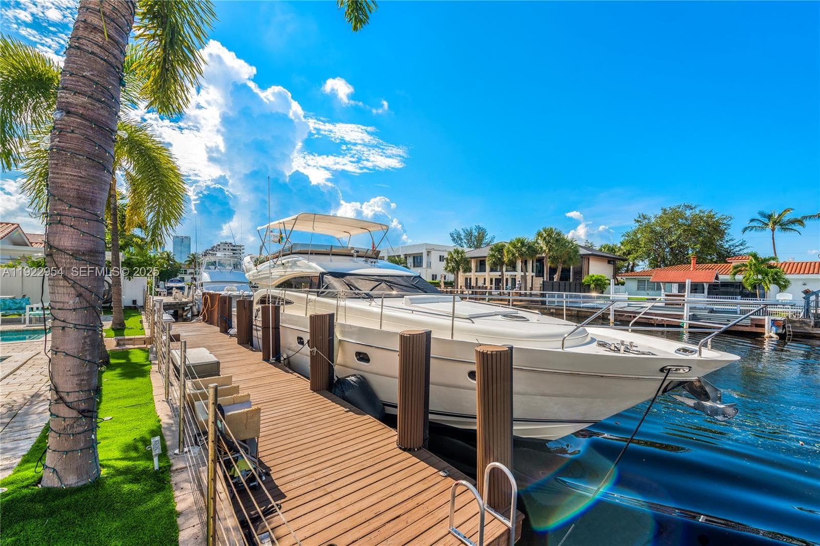 3344 NE 167th St, North Miami Beach FL 33160 — 2