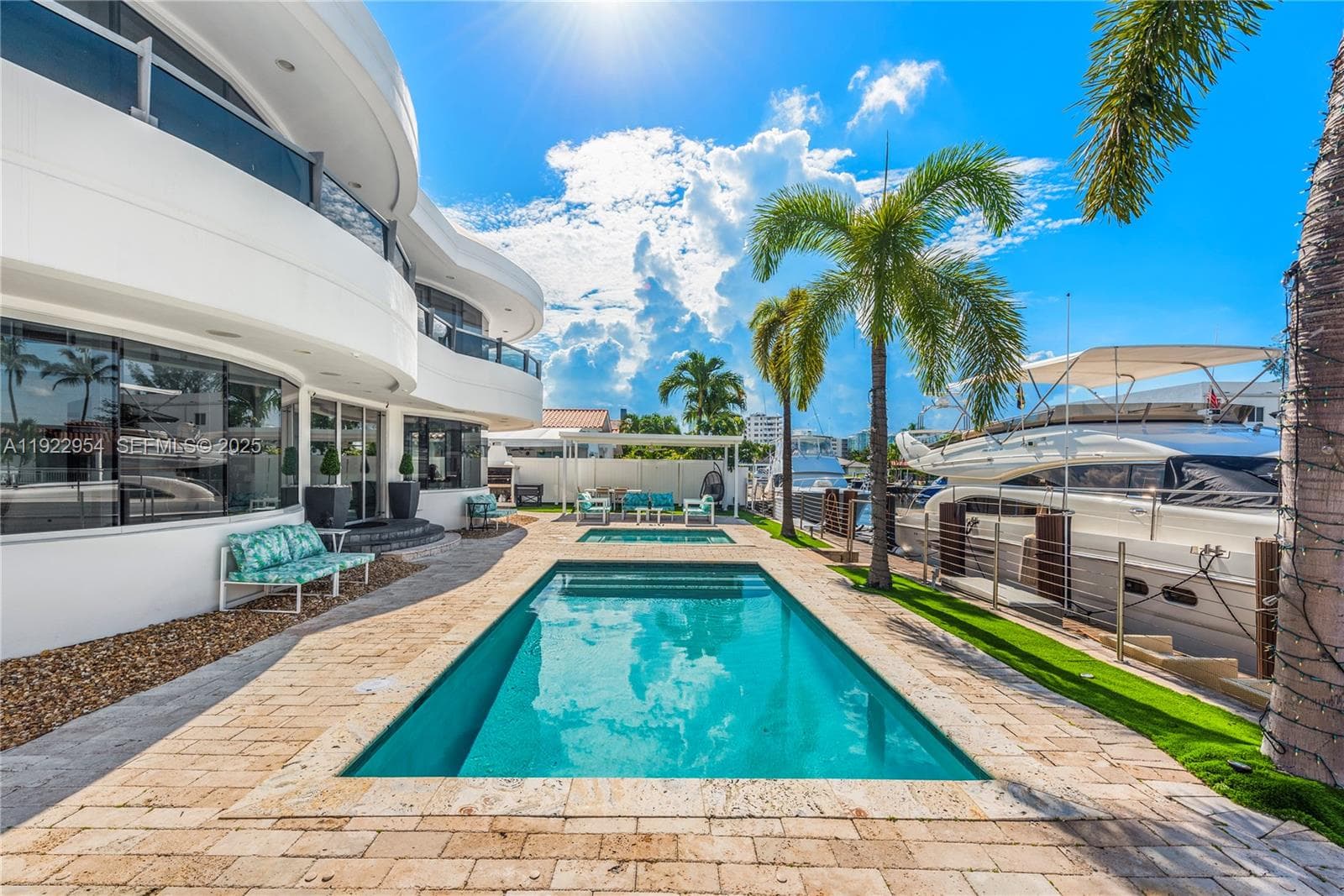 3344 NE 167th St, North Miami Beach FL 33160 — 76