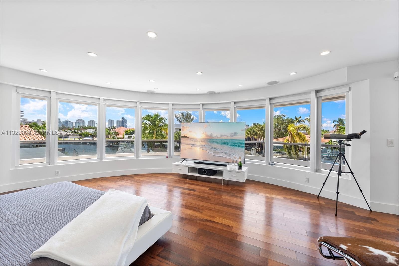3344 NE 167th St, North Miami Beach FL 33160 — 56