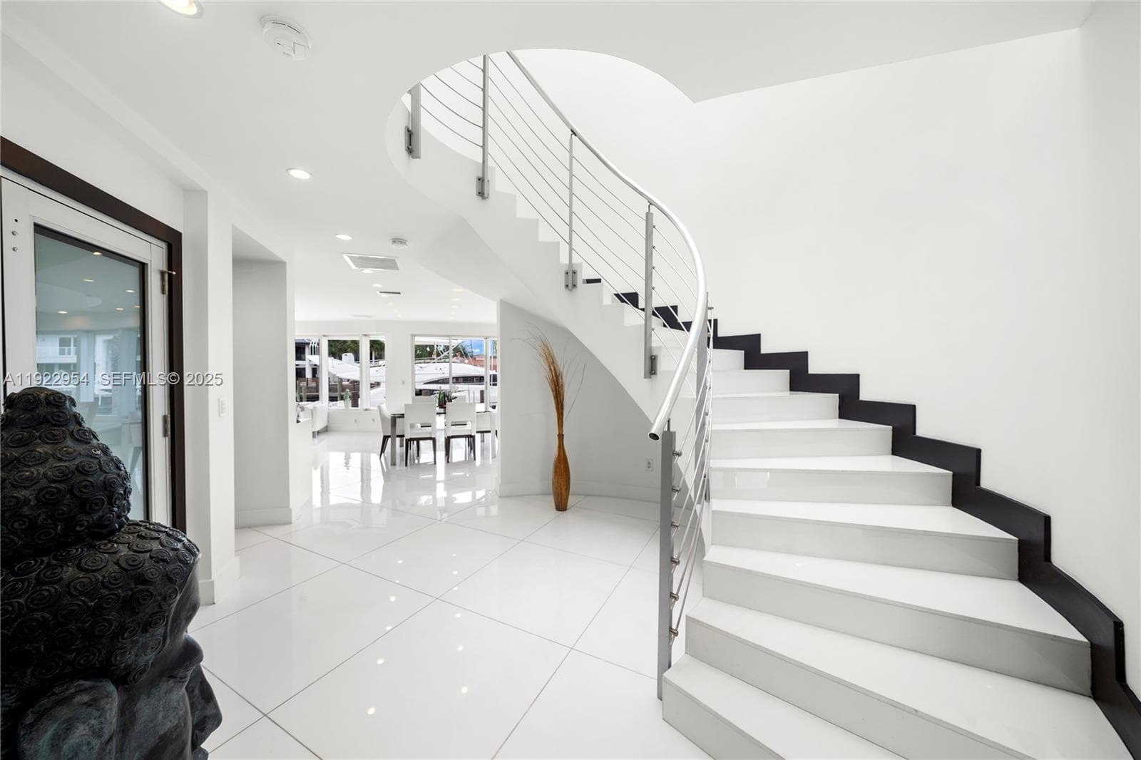3344 NE 167th St, North Miami Beach FL 33160 — 43