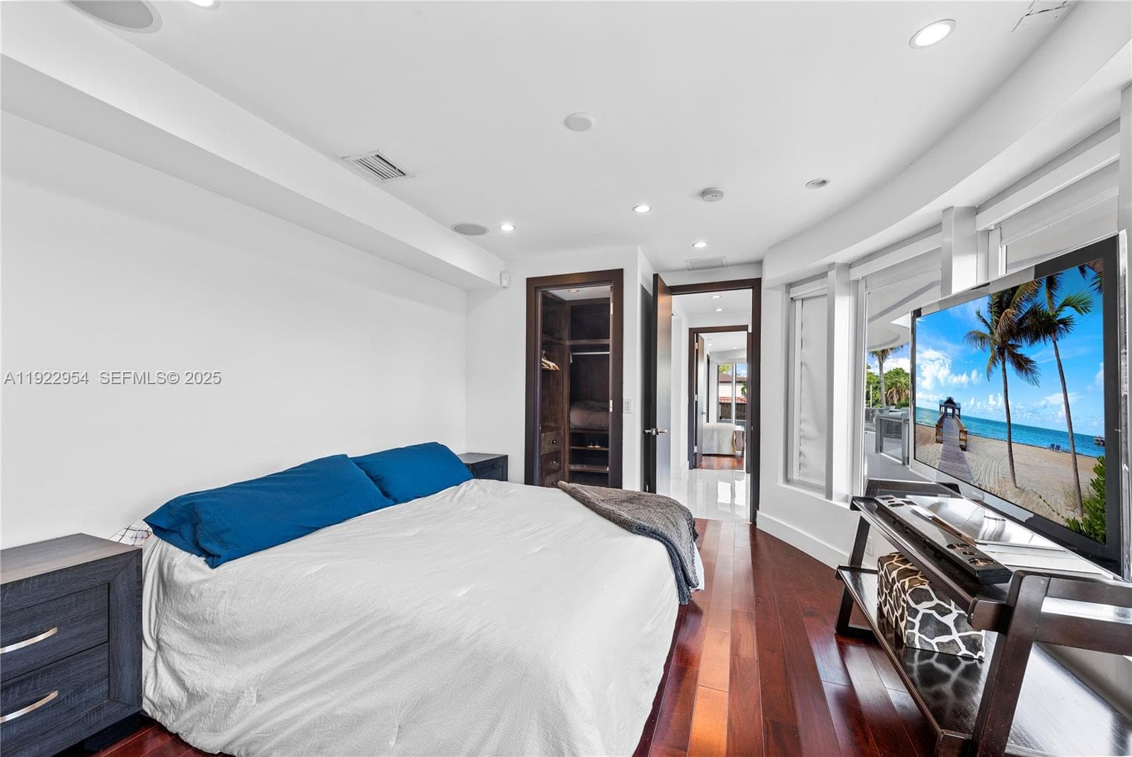 3344 NE 167th St, North Miami Beach FL 33160 — 79