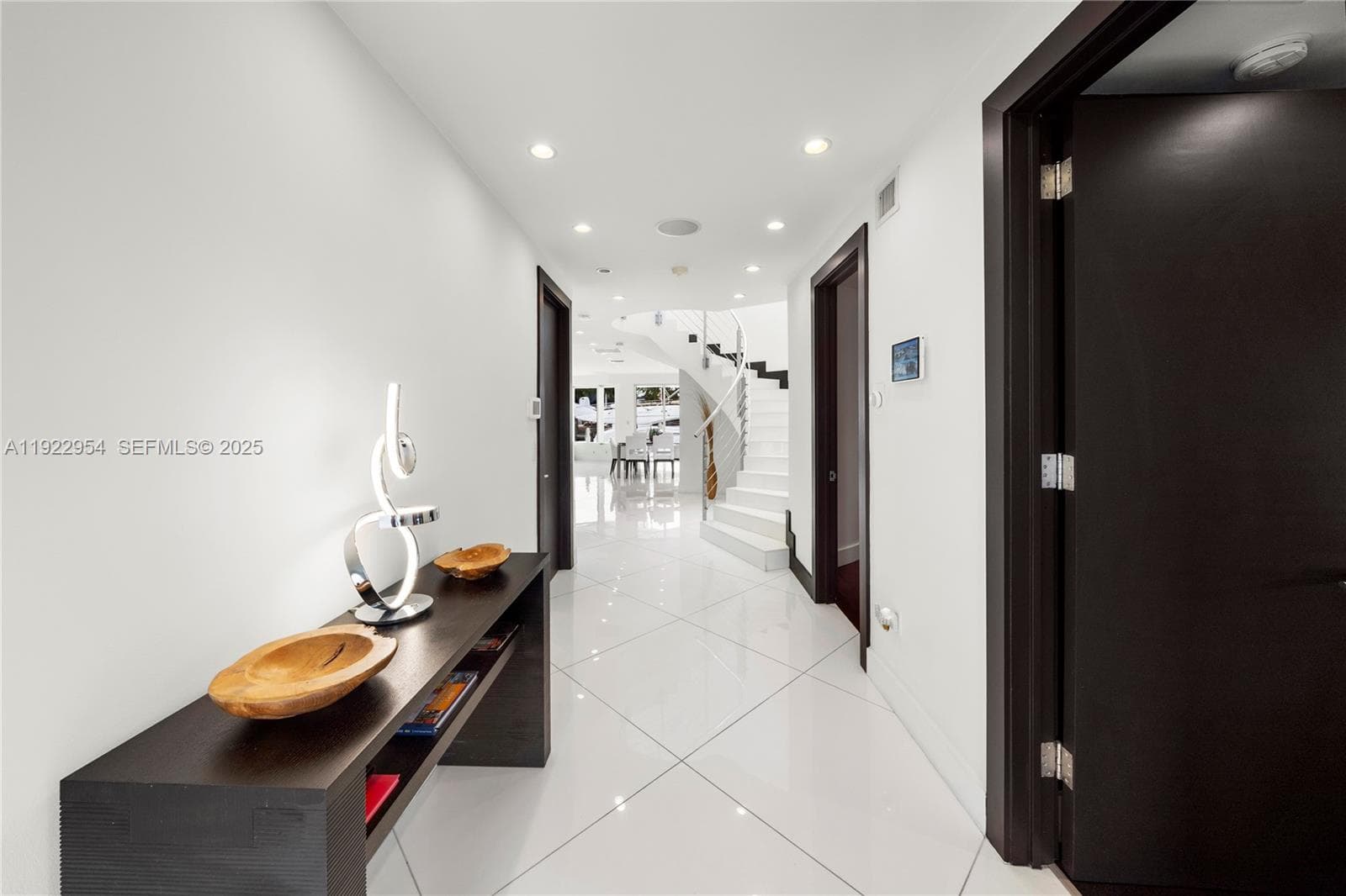 3344 NE 167th St, North Miami Beach FL 33160 — 41