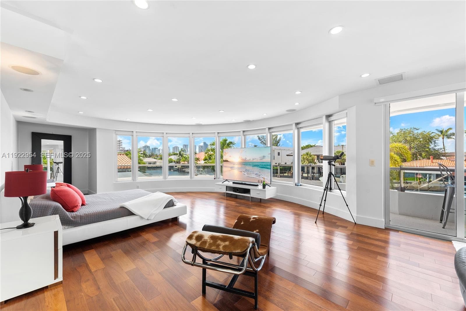 3344 NE 167th St, North Miami Beach FL 33160 — 64
