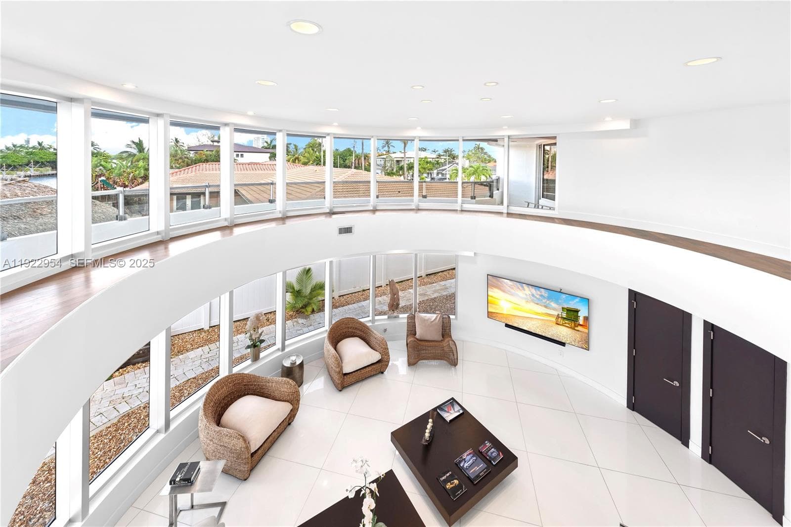 3344 NE 167th St, North Miami Beach FL 33160 — 70