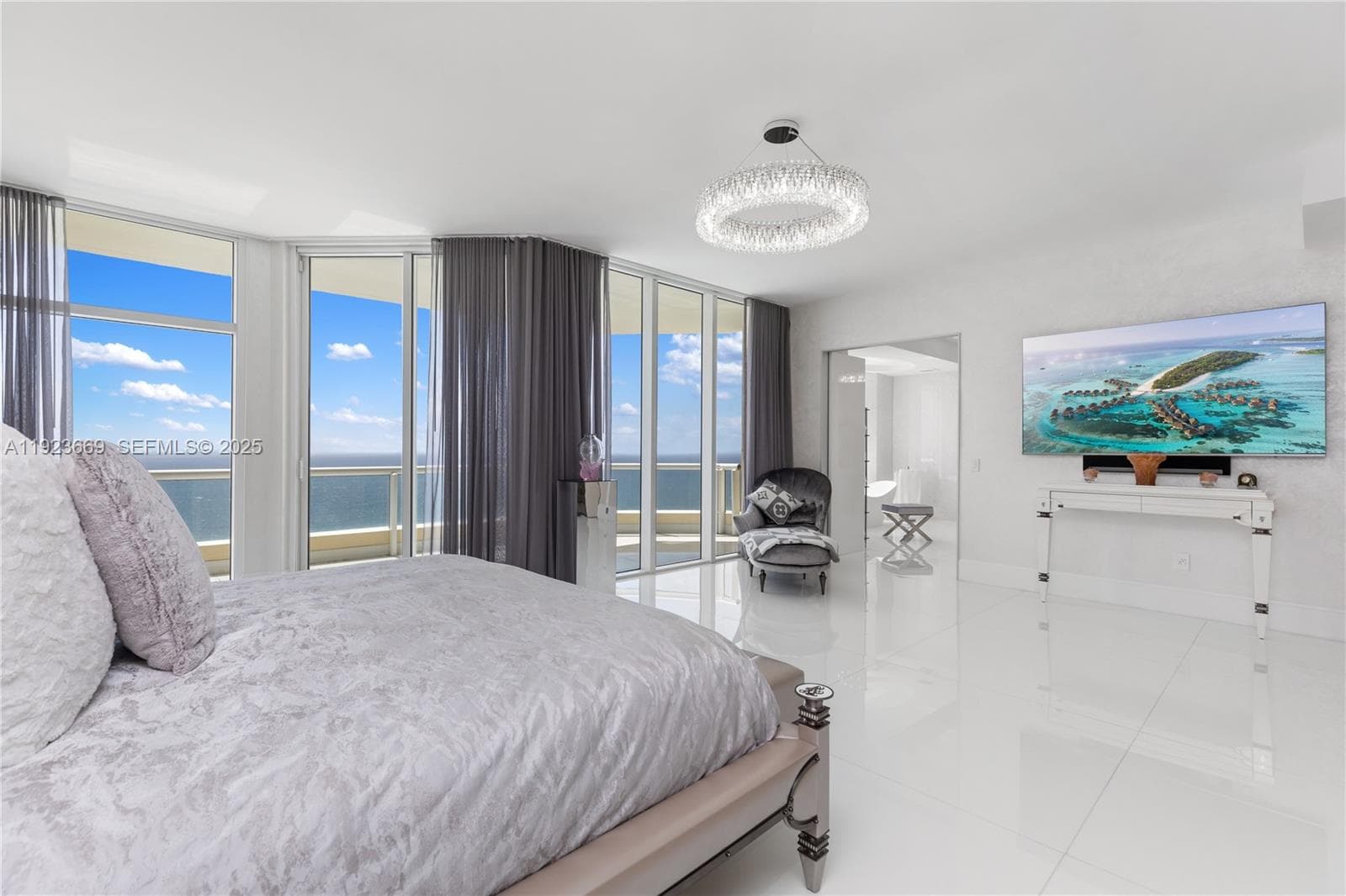 17875 Collins Ave, Sunny Isles Beach FL 33160 — 42
