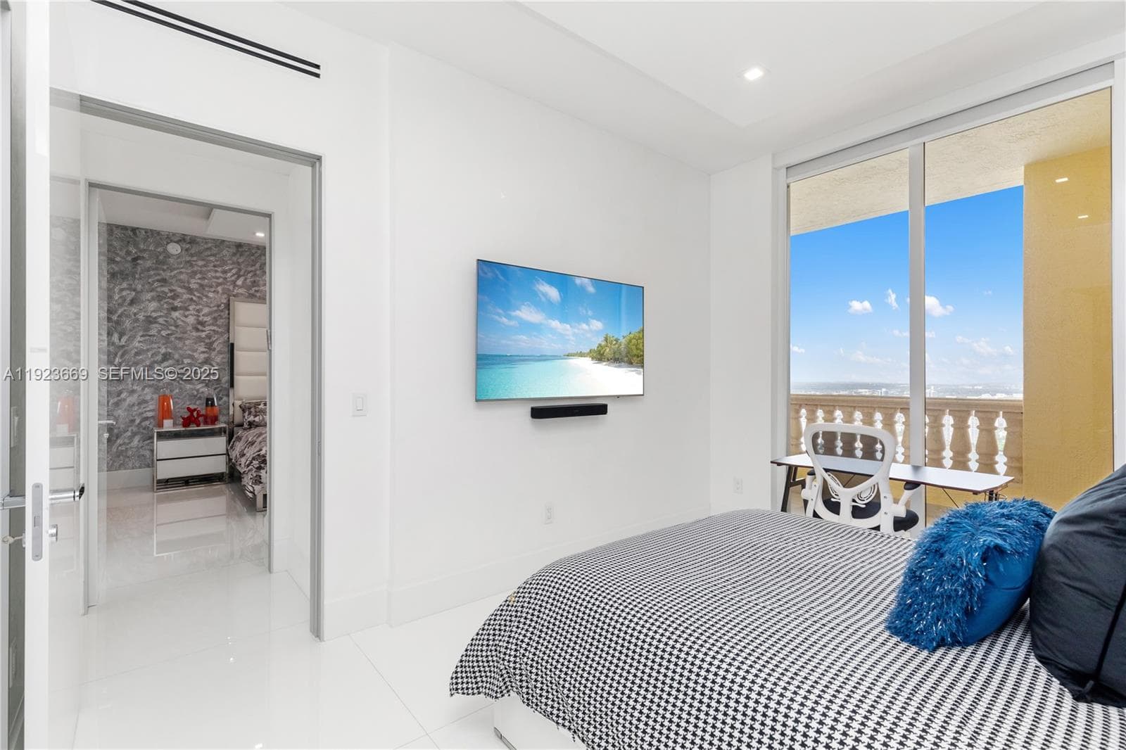 17875 Collins Ave, Sunny Isles Beach FL 33160 — 28