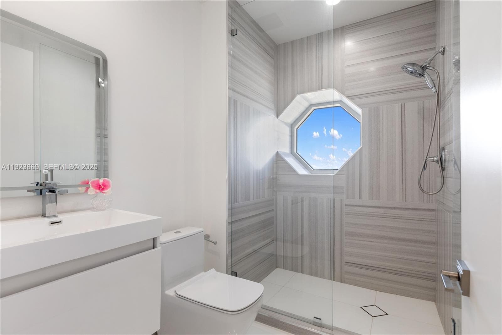 17875 Collins Ave, Sunny Isles Beach FL 33160 — 69