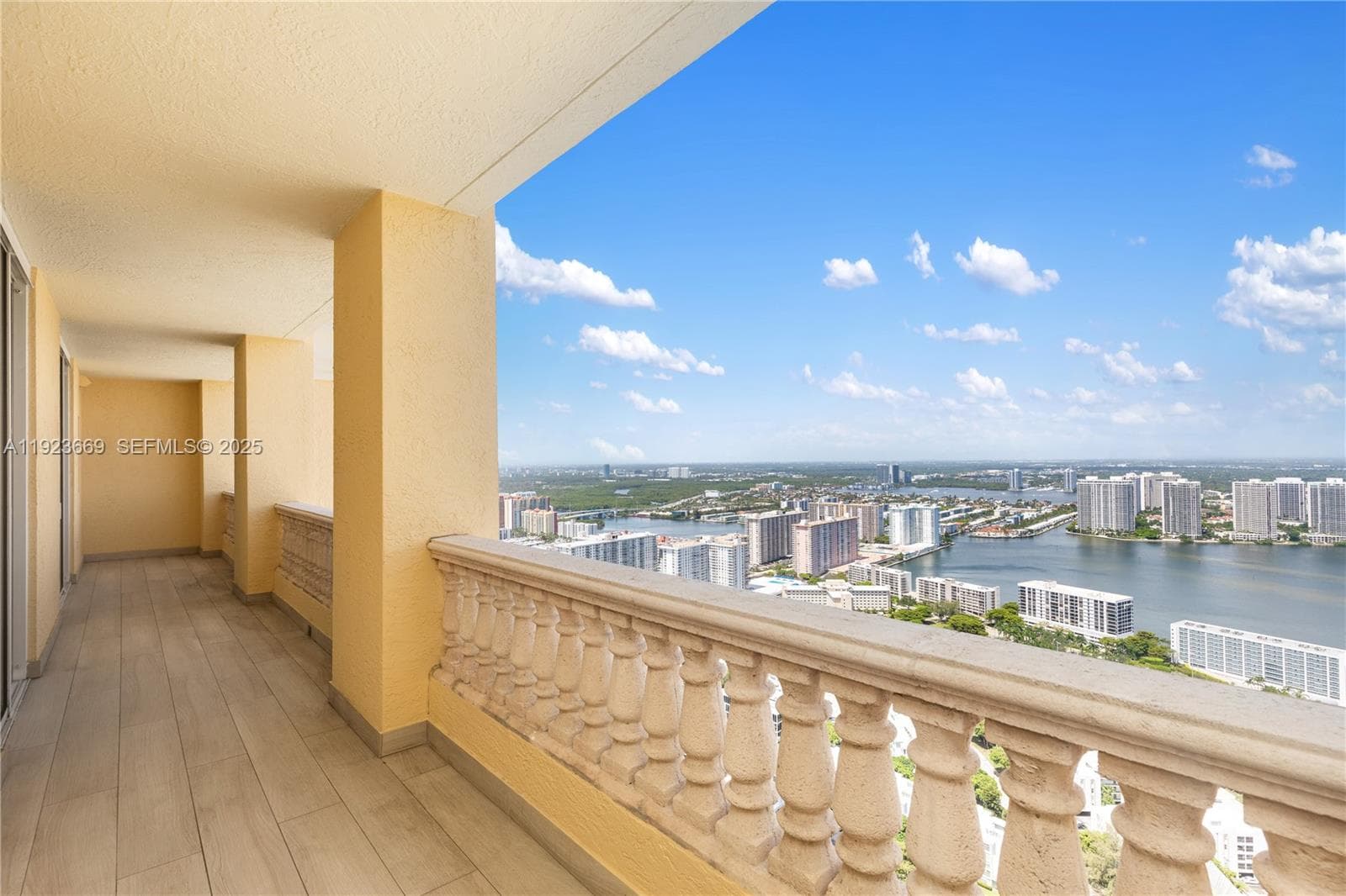 17875 Collins Ave, Sunny Isles Beach FL 33160 — 51