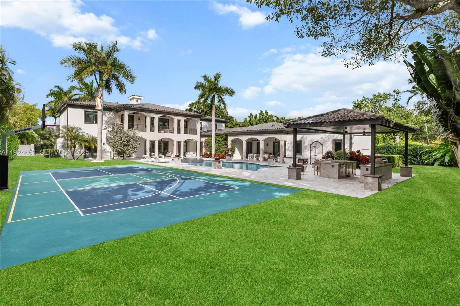 6080 SW 104th St, Pinecrest FL 33156 — 42
