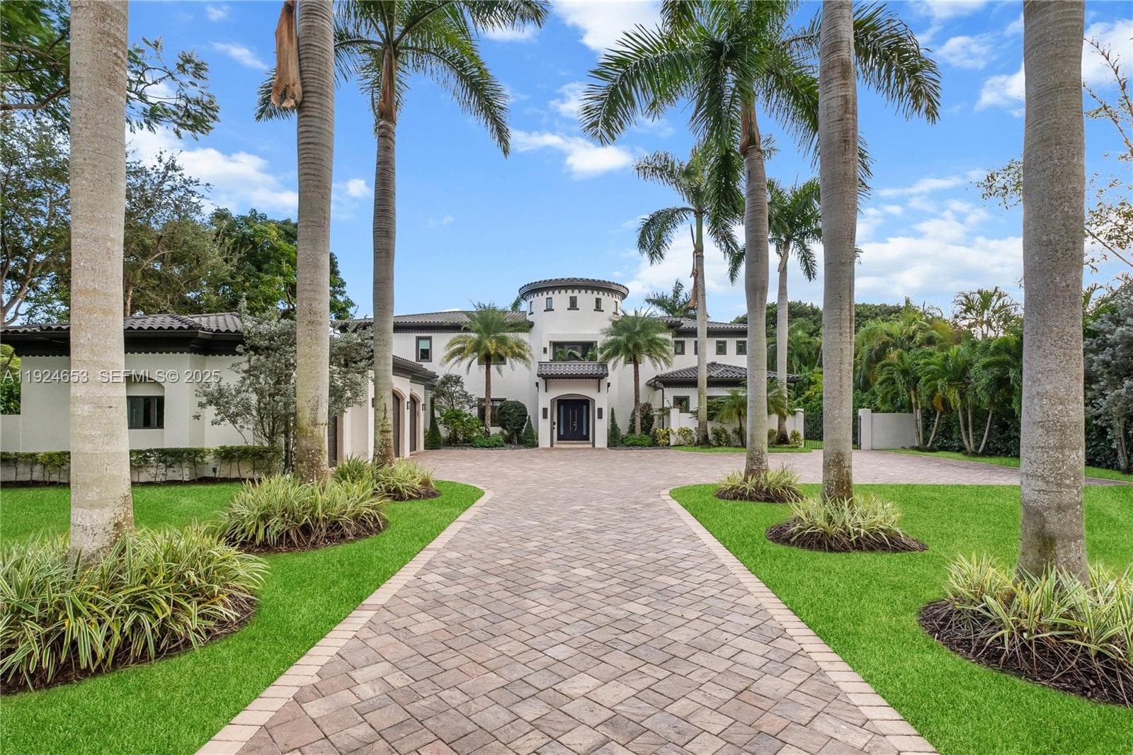 6080 SW 104th St, Pinecrest FL 33156 — 35