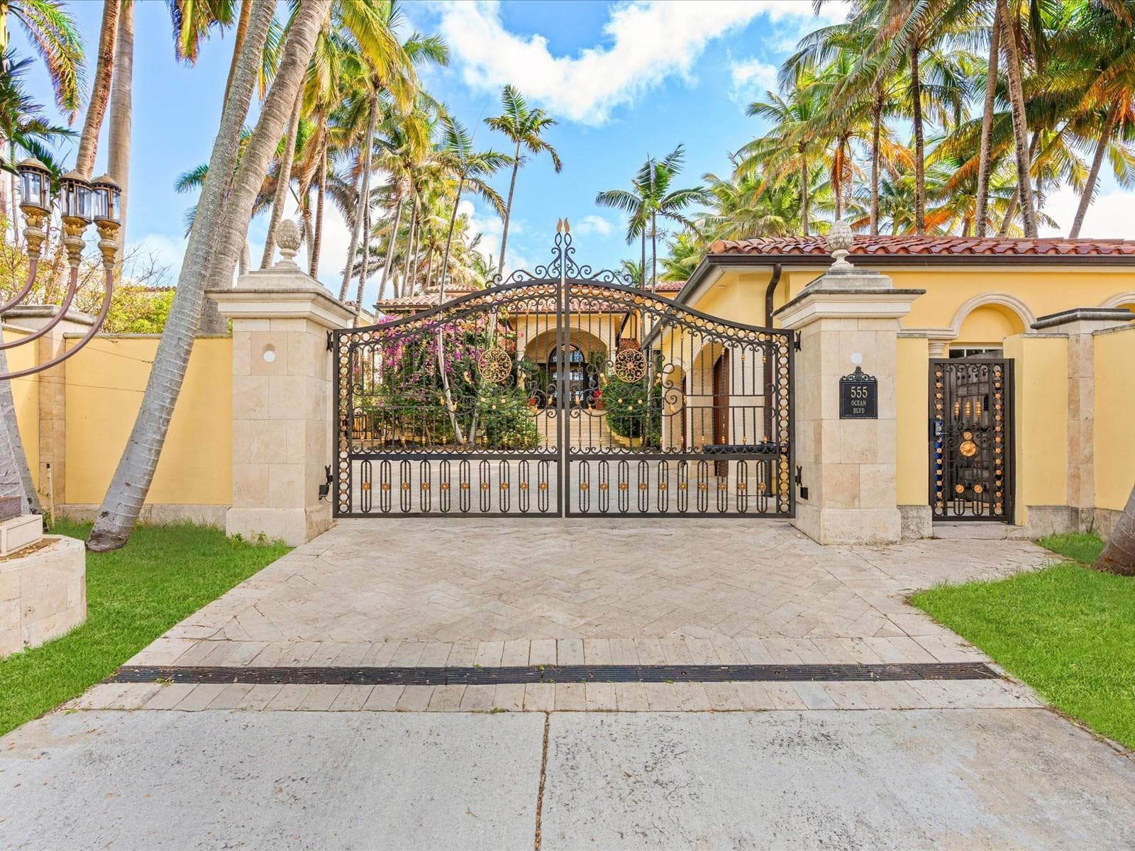 555 Ocean Boulevard, Golden Beach FL 33160 — 23