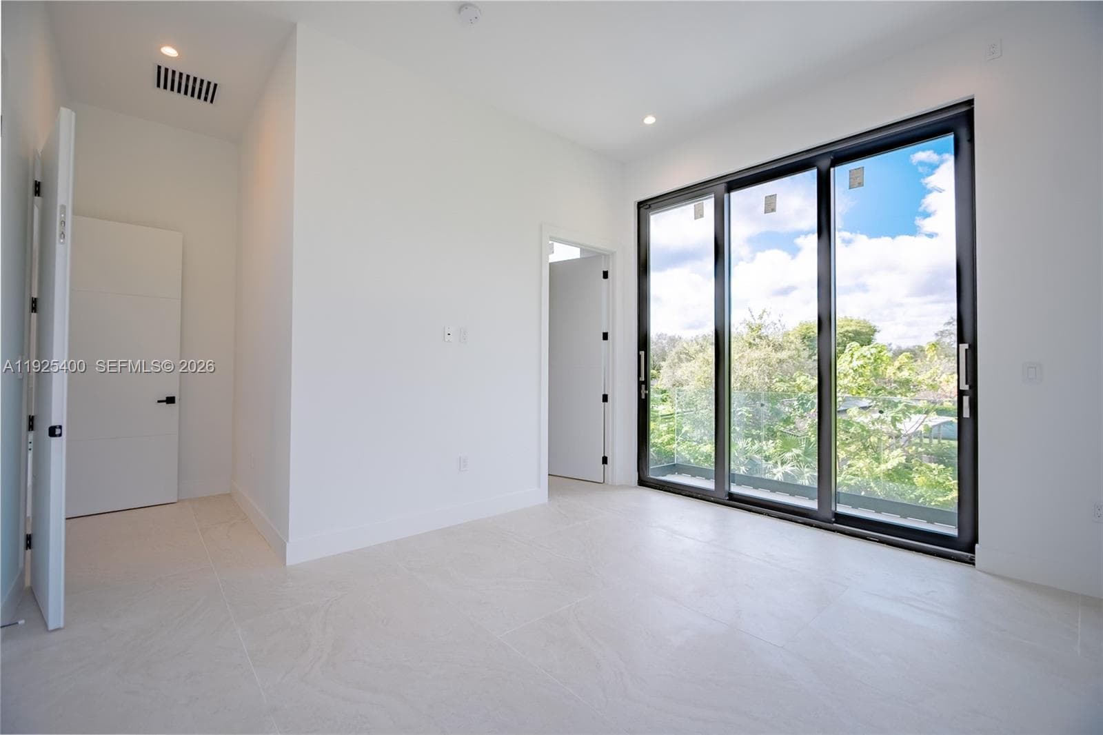 9840 SW 73rd Ct, Pinecrest FL 33156 — 60