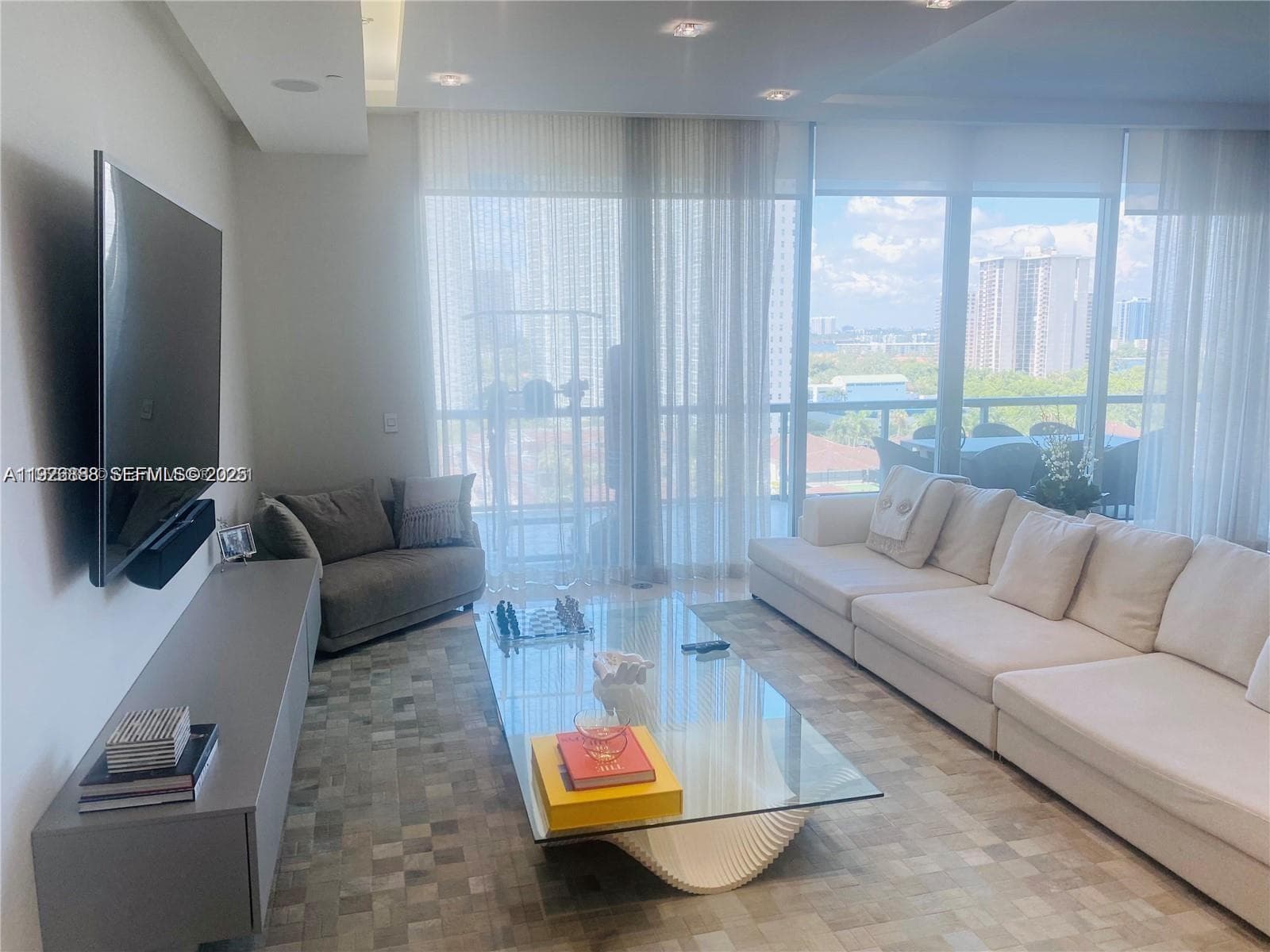 3300 NE 188th St, Aventura FL 33180 — 3