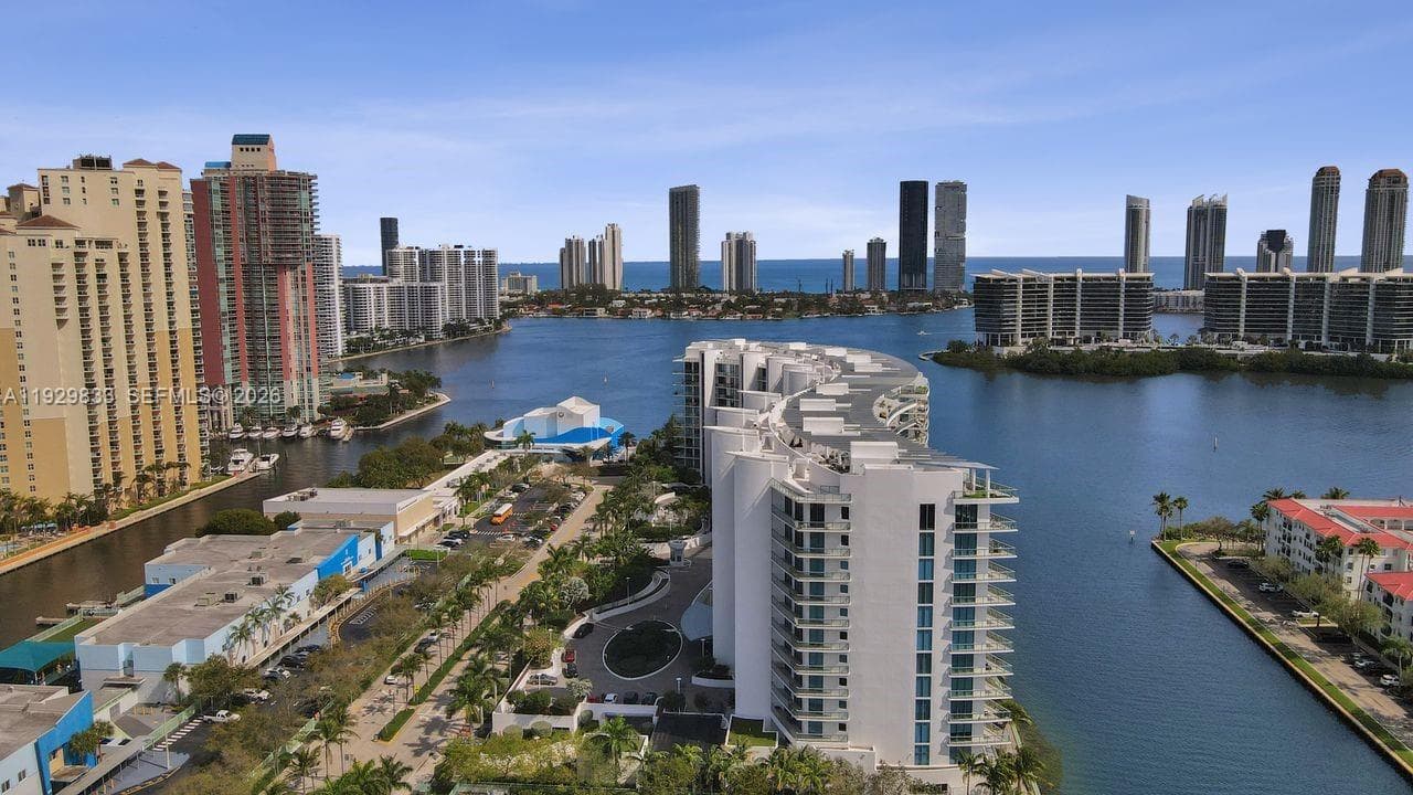 3300 NE 188th St # 210, Aventura FL 33180 — 52