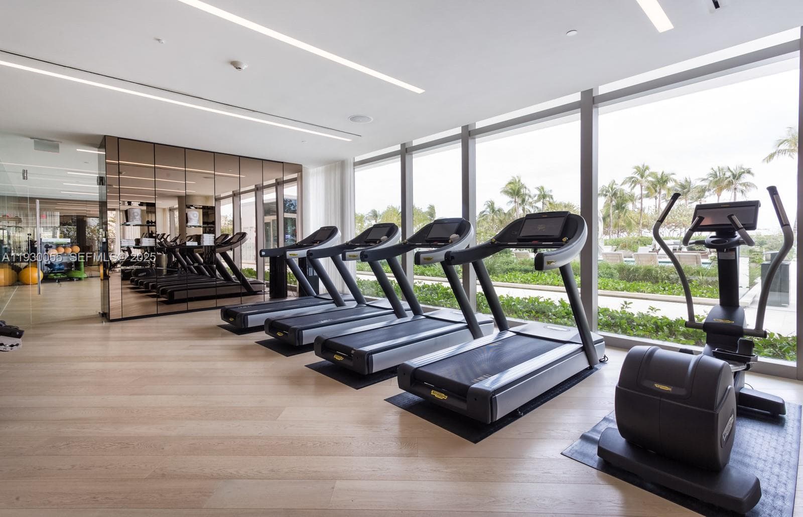 10203 Collins Ave # 201, Bal Harbour FL 33154 — 34