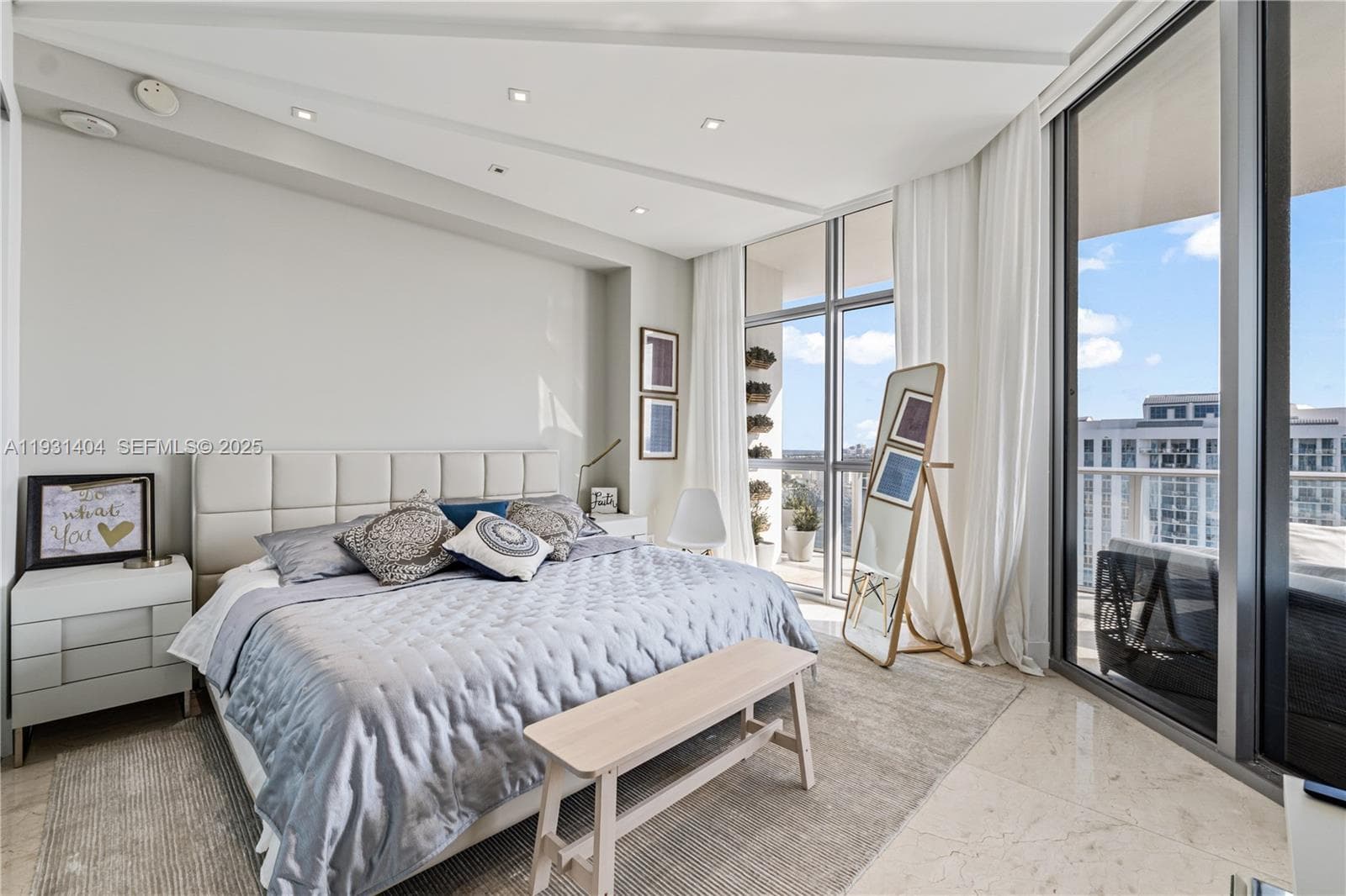 17301 Biscayne Blvd # 5, North Miami Beach FL 33160 — 11