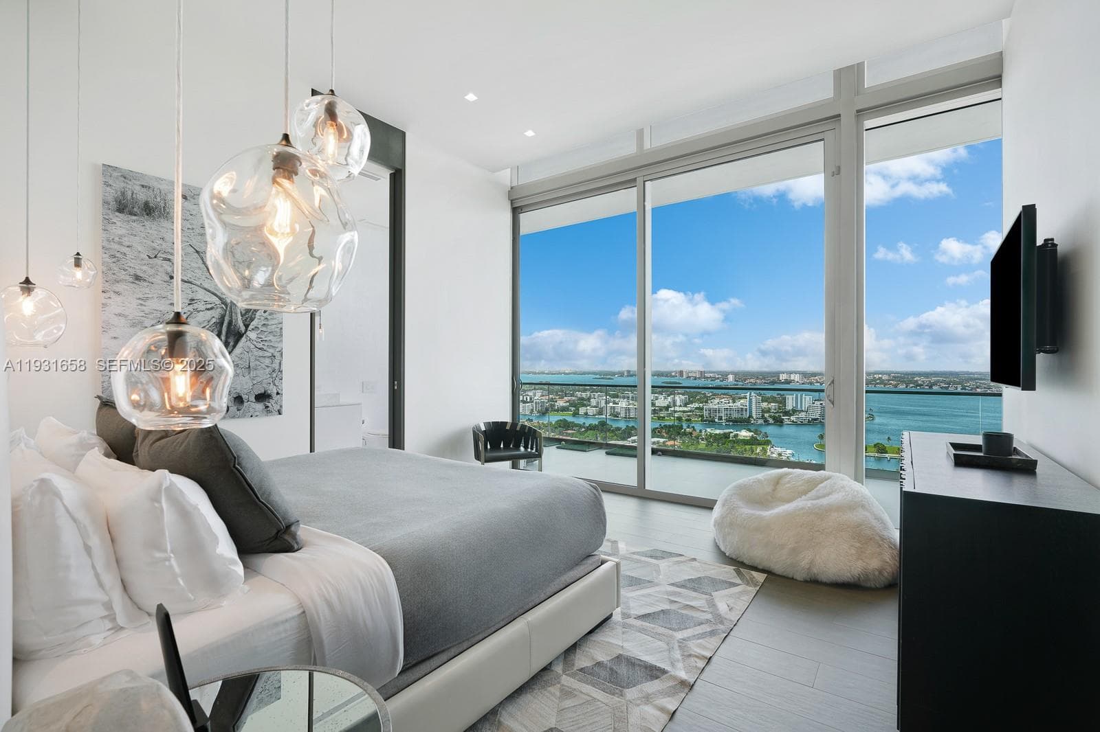 10203 Collins Ave # 2801, Bal Harbour FL 33154 — 40