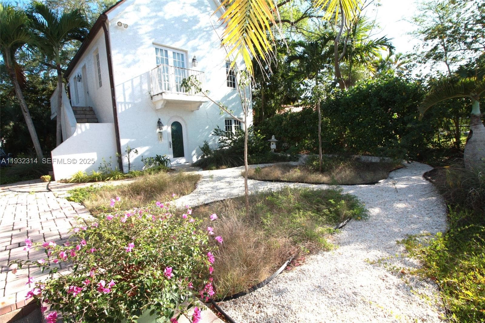 6750 Granada Blvd, Coral Gables FL 33146 — 32