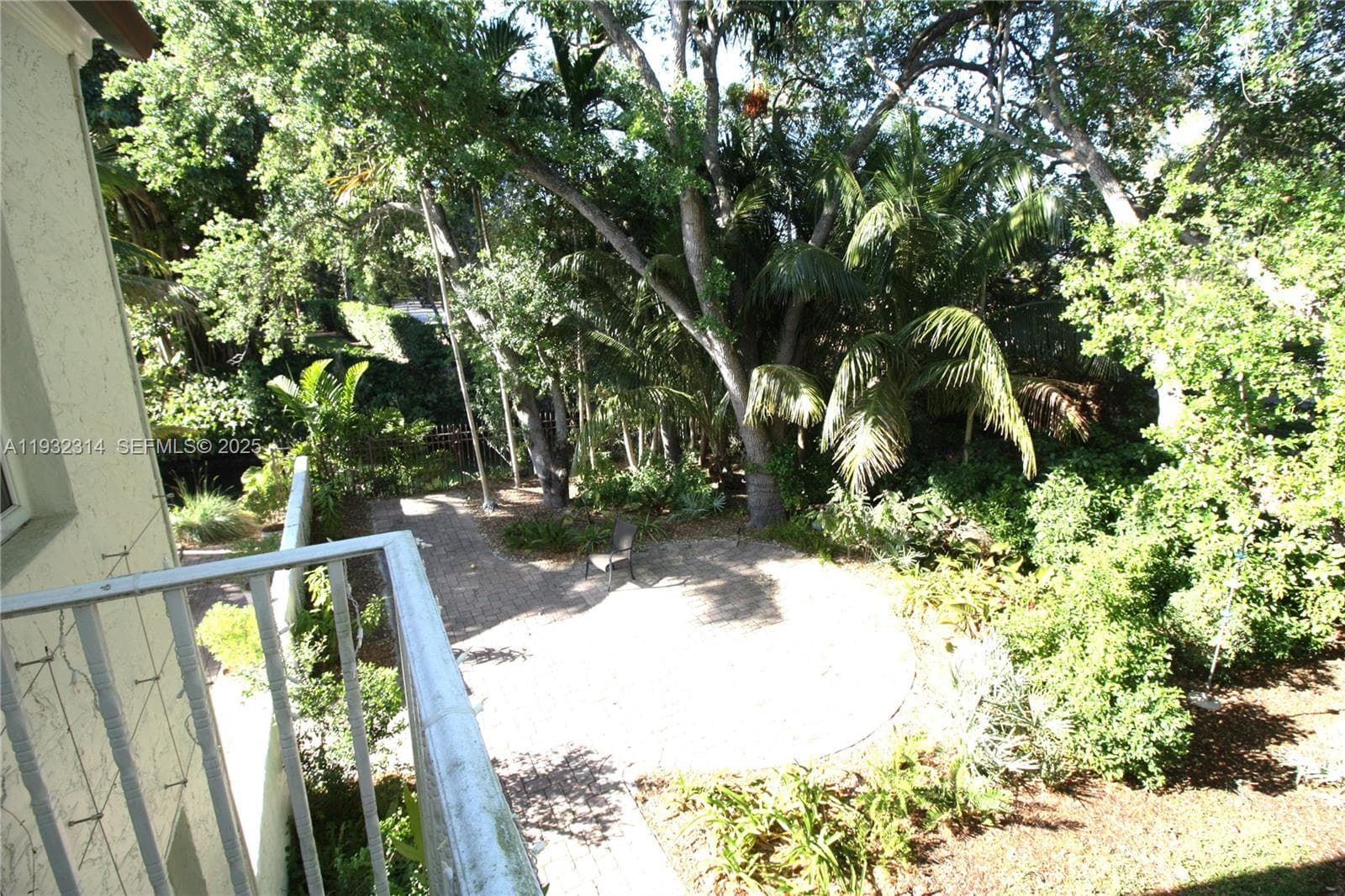 6750 Granada Blvd, Coral Gables FL 33146 — 28