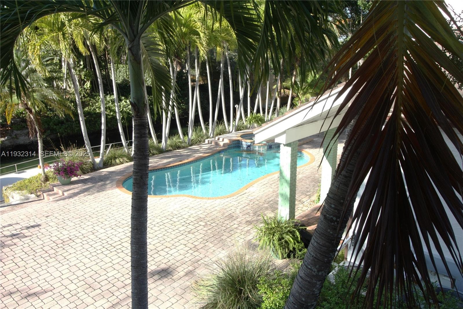 6750 Granada Blvd, Coral Gables FL 33146 — 41