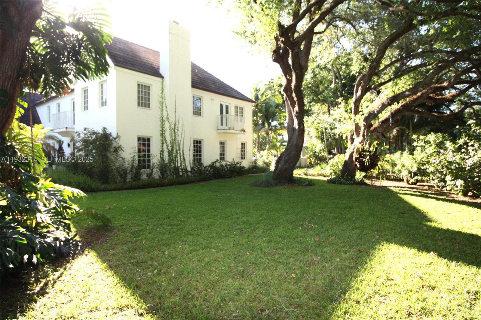 6750 Granada Blvd, Coral Gables FL 33146 — 45