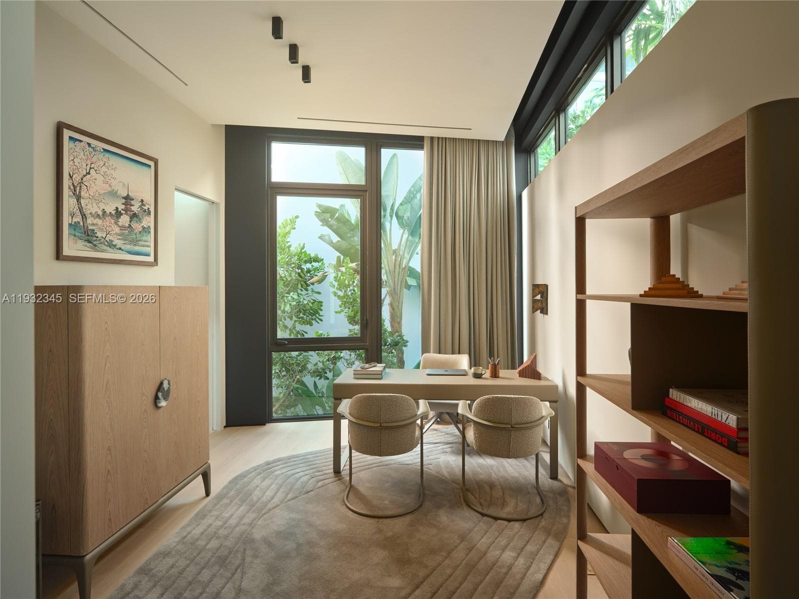 1413 N Venetian Way, Miami FL 33139 — 53