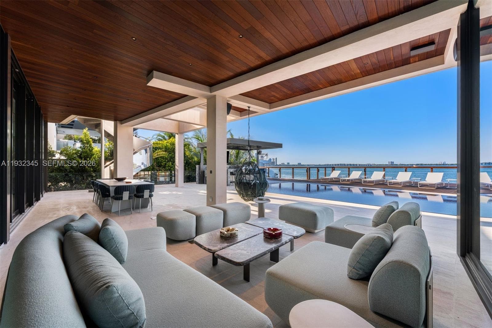 1413 N Venetian Way, Miami FL 33139 — 22
