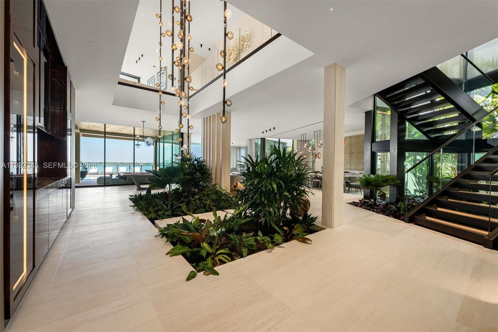 1413 N Venetian Way, Miami FL 33139 — 30
