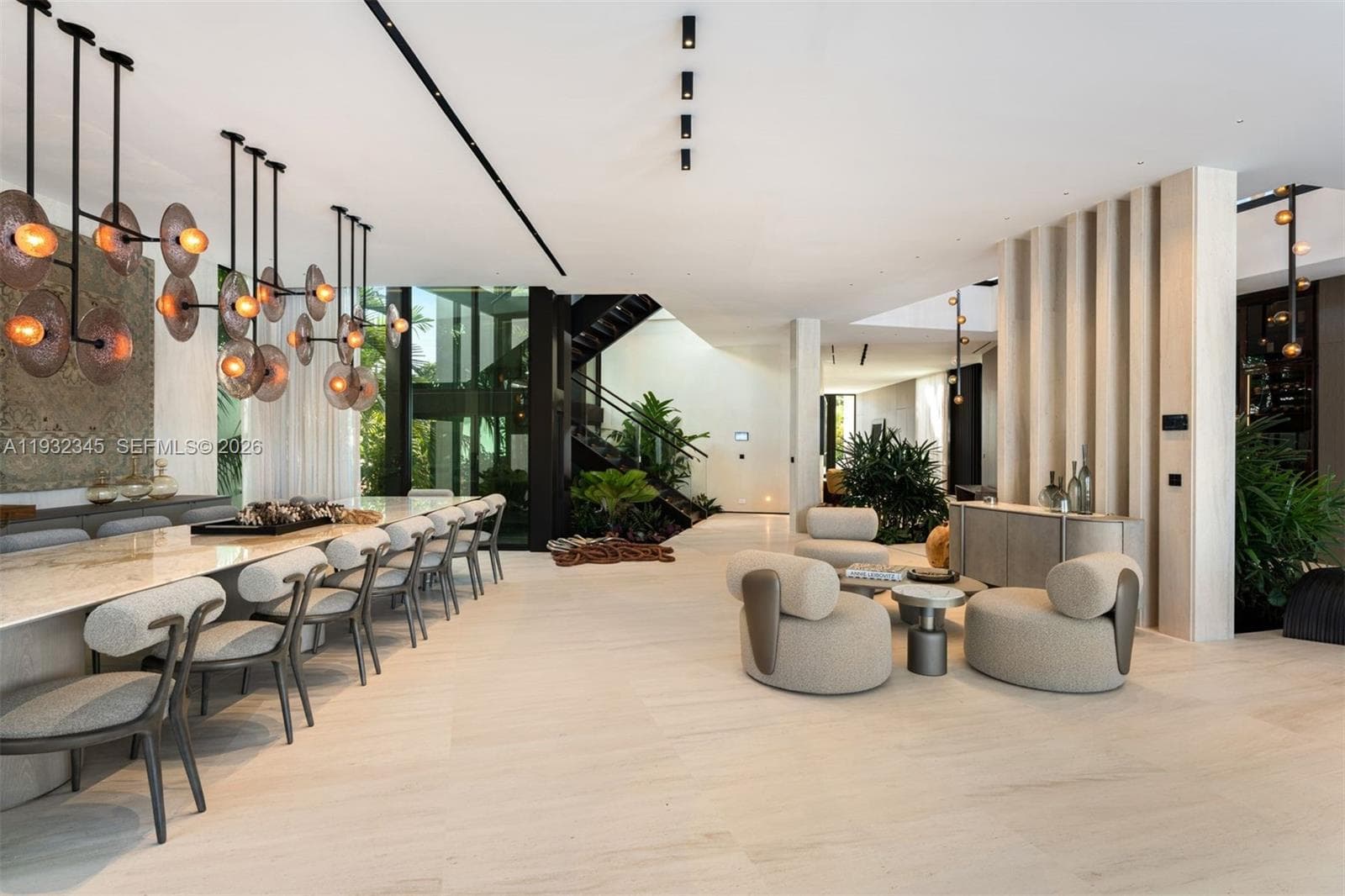 1413 N Venetian Way, Miami FL 33139 — 33