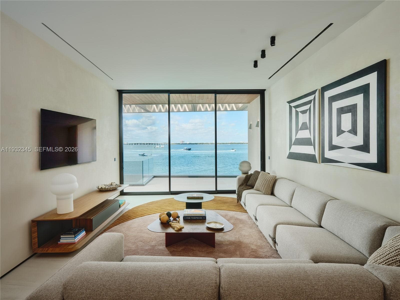 1413 N Venetian Way, Miami FL 33139 — 51