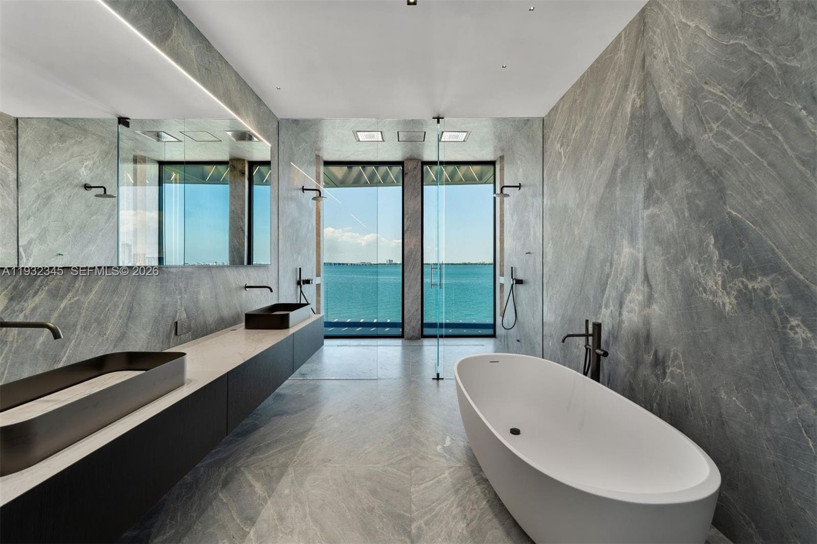 1413 N Venetian Way, Miami FL 33139 — 39