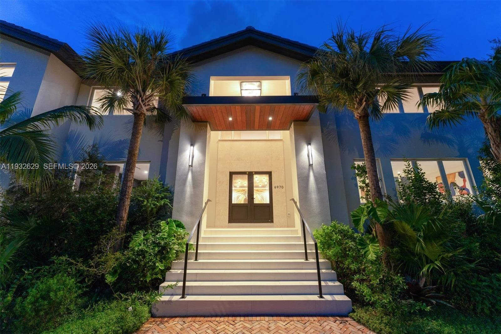 6970 Sunrise Dr, Coral Gables FL 33133 — 12