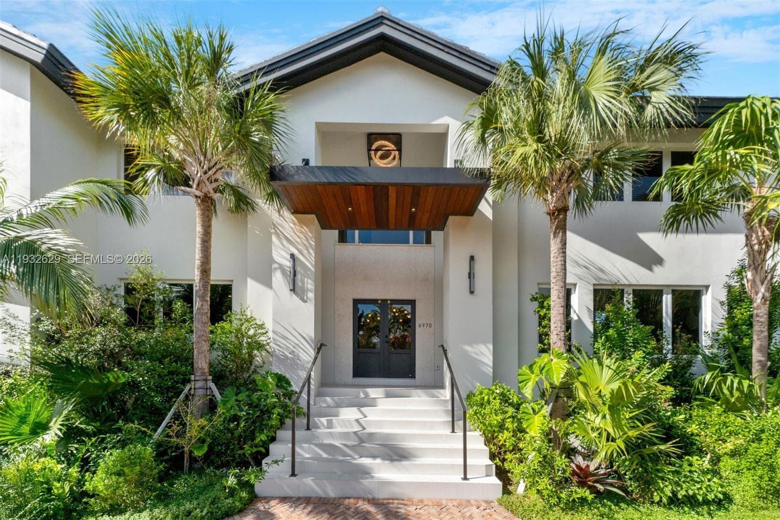 6970 Sunrise Dr, Coral Gables FL 33133 — 22