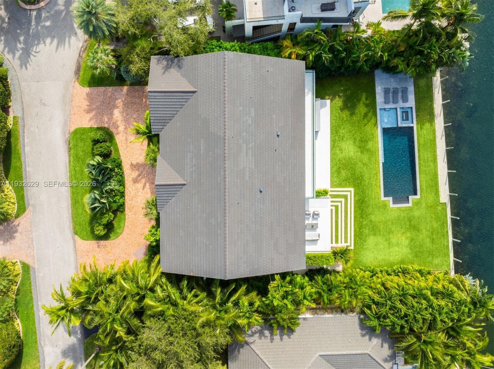 6970 Sunrise Dr, Coral Gables FL 33133 — 28
