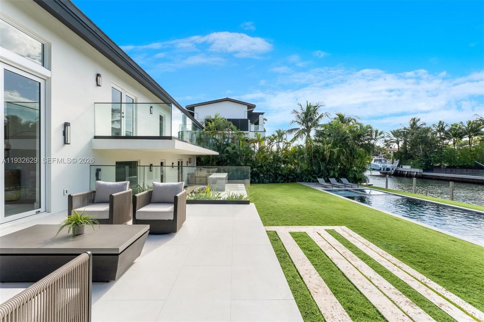 6970 Sunrise Dr, Coral Gables FL 33133 — 20