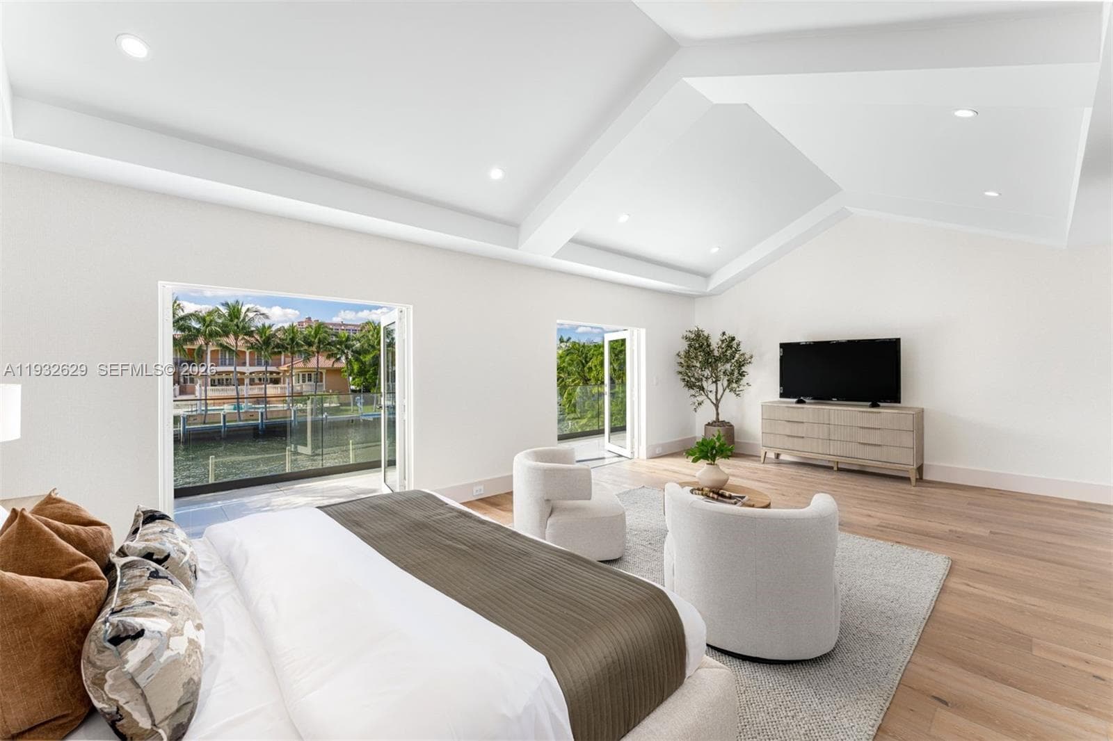 6970 Sunrise Dr, Coral Gables FL 33133 — 11