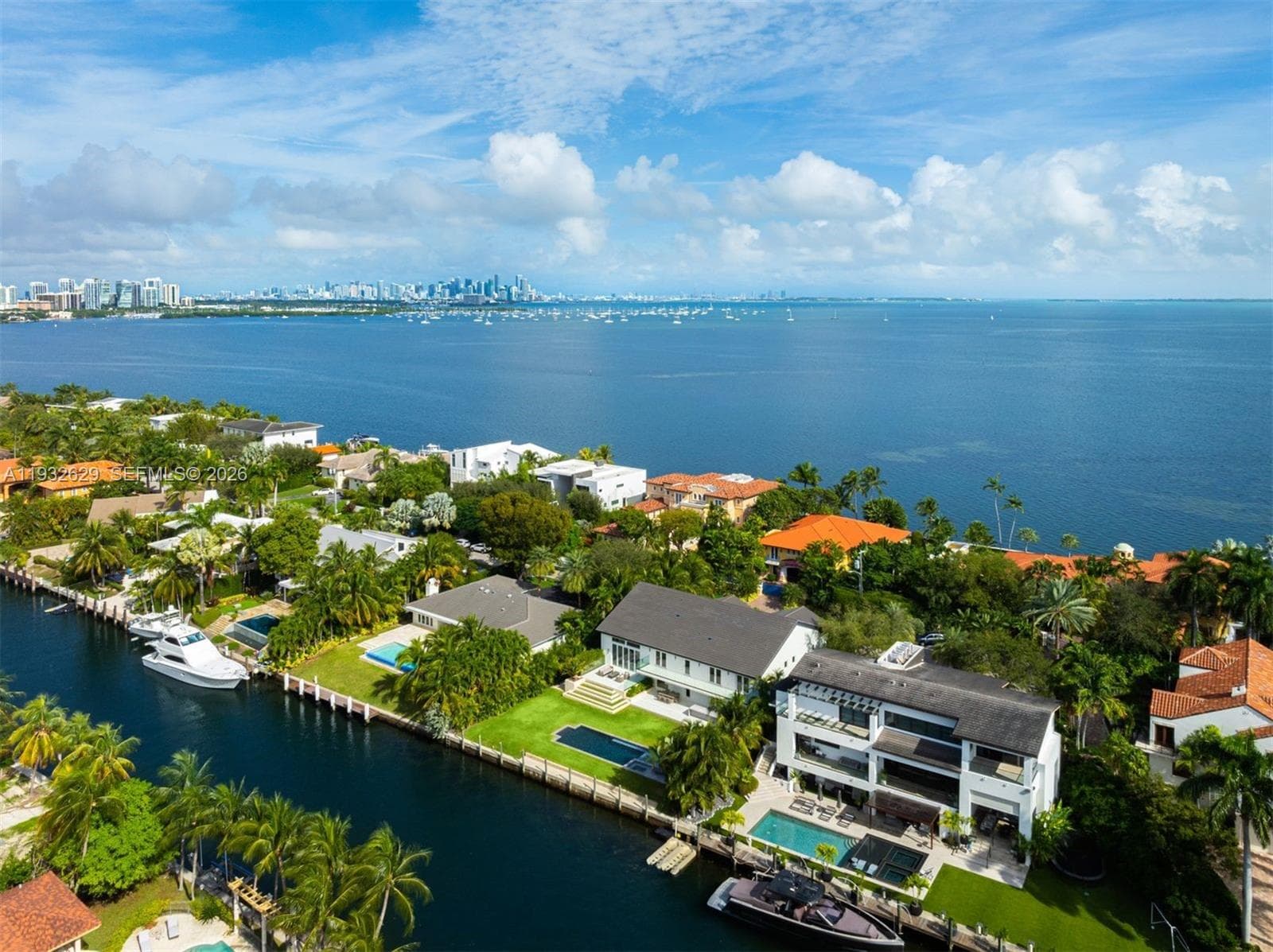 6970 Sunrise Dr, Coral Gables FL 33133 — 29
