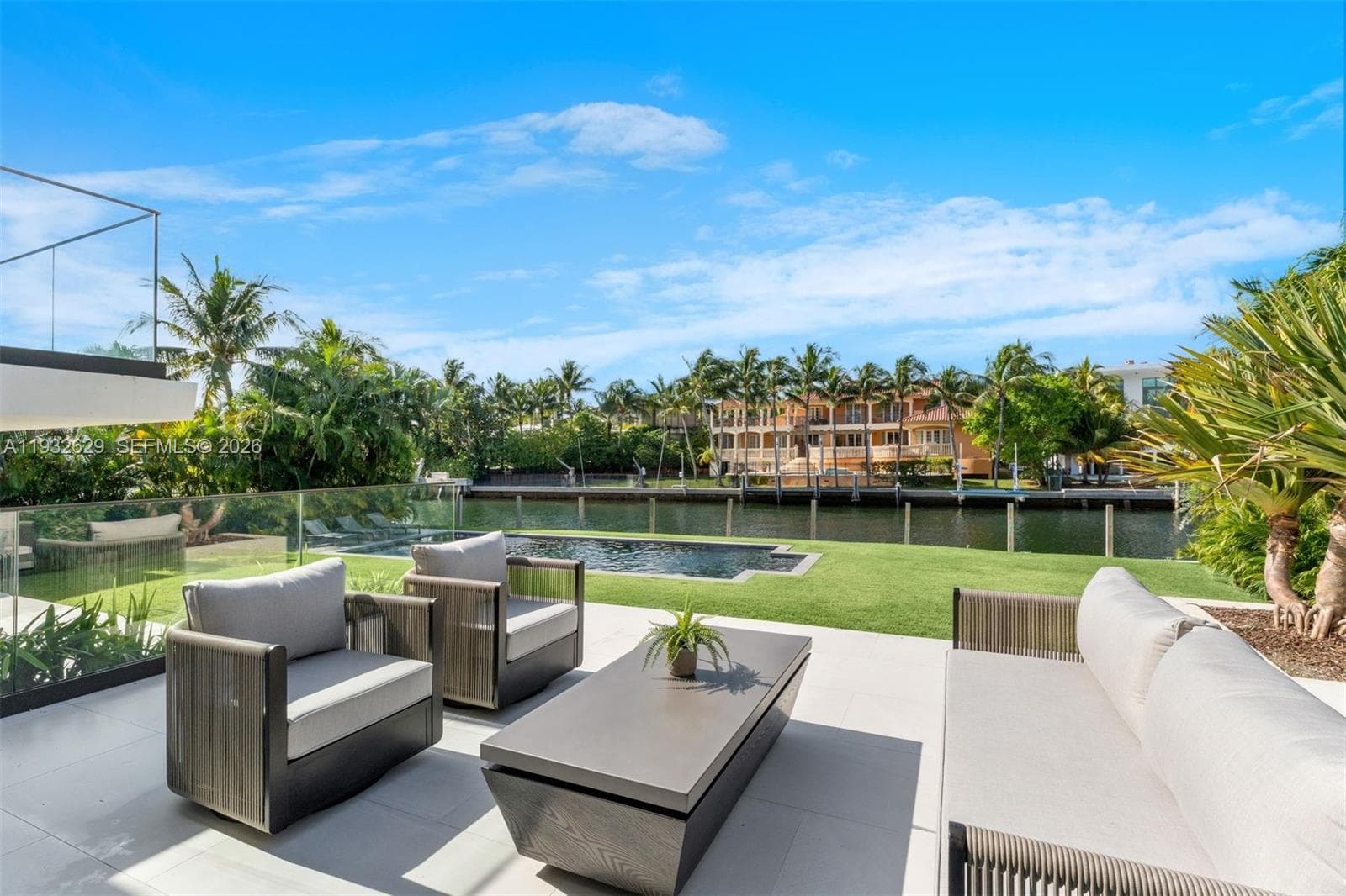 6970 Sunrise Dr, Coral Gables FL 33133 — 25