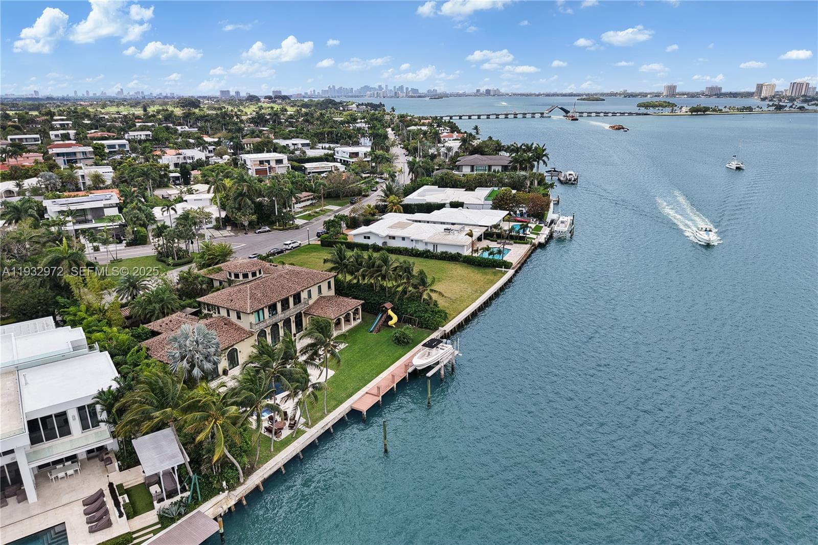 10330 W Broadview Dr, Bay Harbor Islands FL 33154 — 32