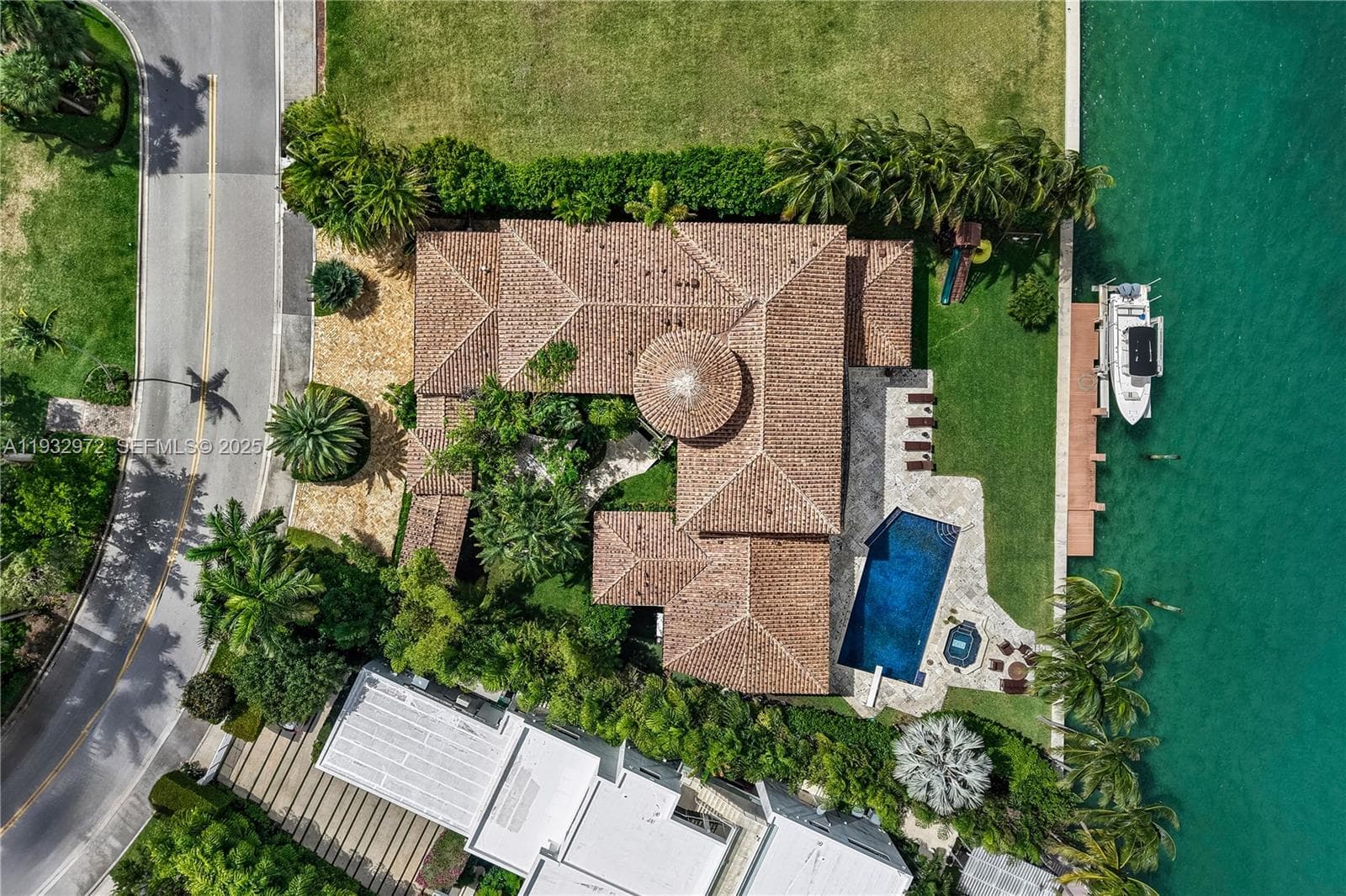 10330 W Broadview Dr, Bay Harbor Islands FL 33154 — 30