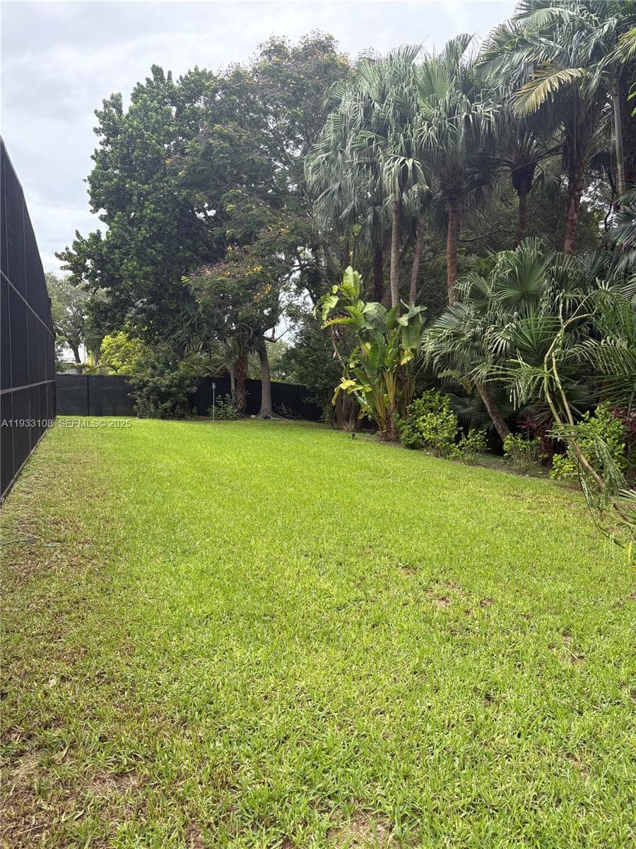 8265 SW 176th Ter, Palmetto Bay FL 33157 — 11