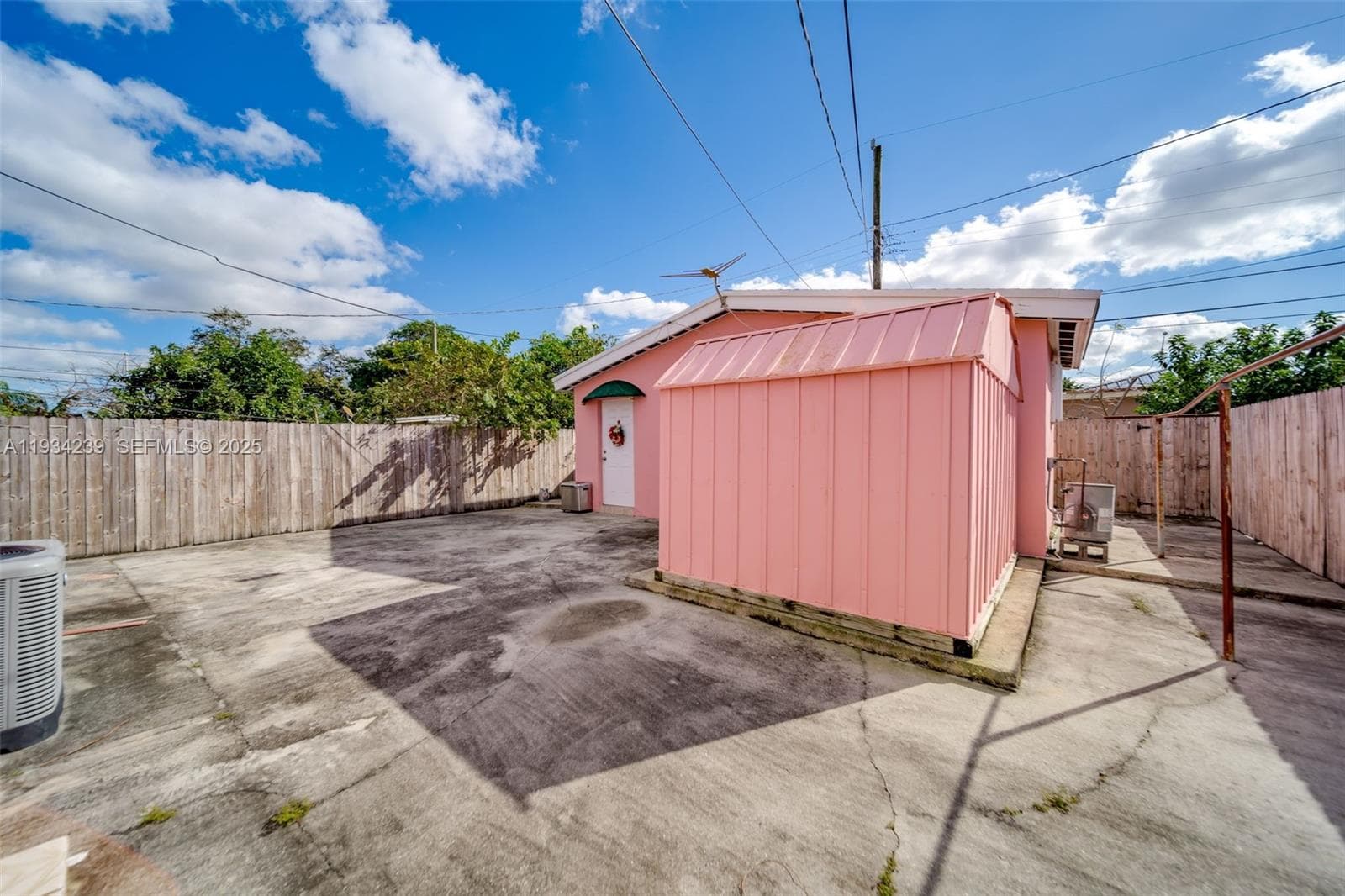 854 E 24th St, Hialeah FL 33013 — 9