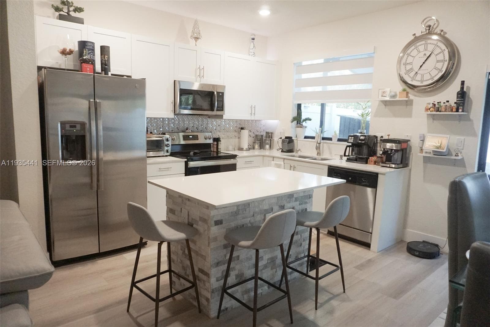 10589 W 32nd Ln, Hialeah Gardens FL 33018 — 10