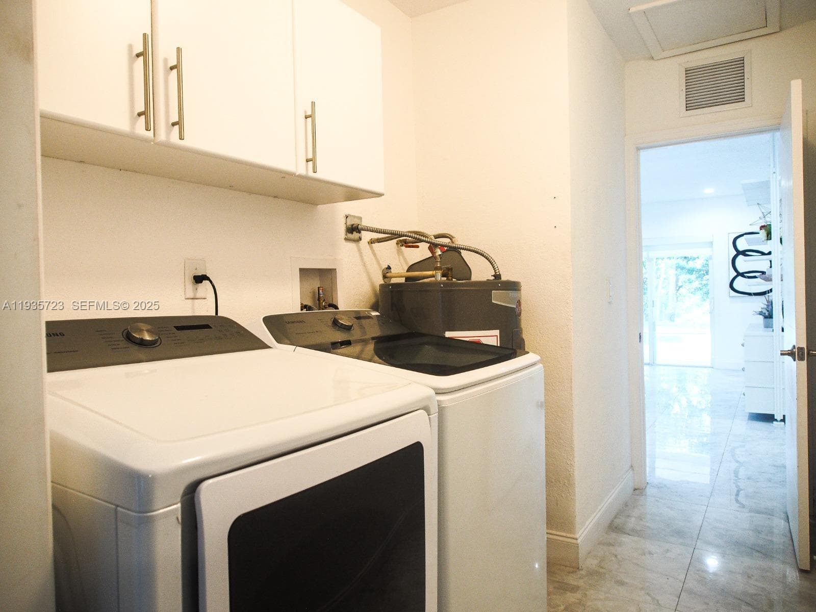 200 NW 86th St, El Portal FL 33150 — 20